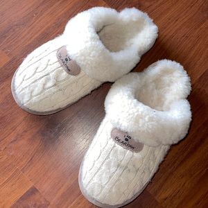 Bearpaw 8.5 Effie Linen Slippers
